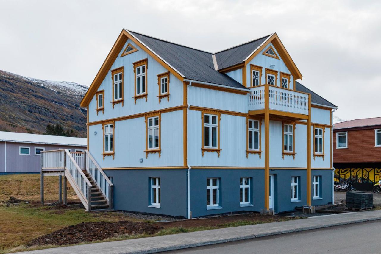 Undiraldan - Steinholt, Old Music School Seythisfjorthur Exterior foto